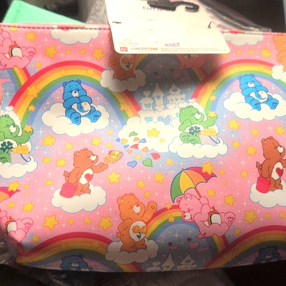 Skincare Mystery Bag MSRP Over $200 NEW - Picture 2 of 3